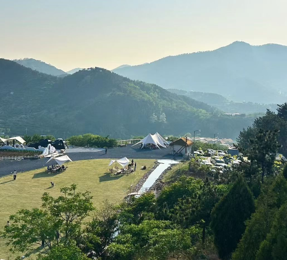 星谷露邻营地