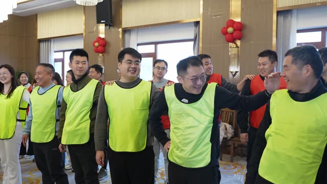 长江证券旱地冰壶现场